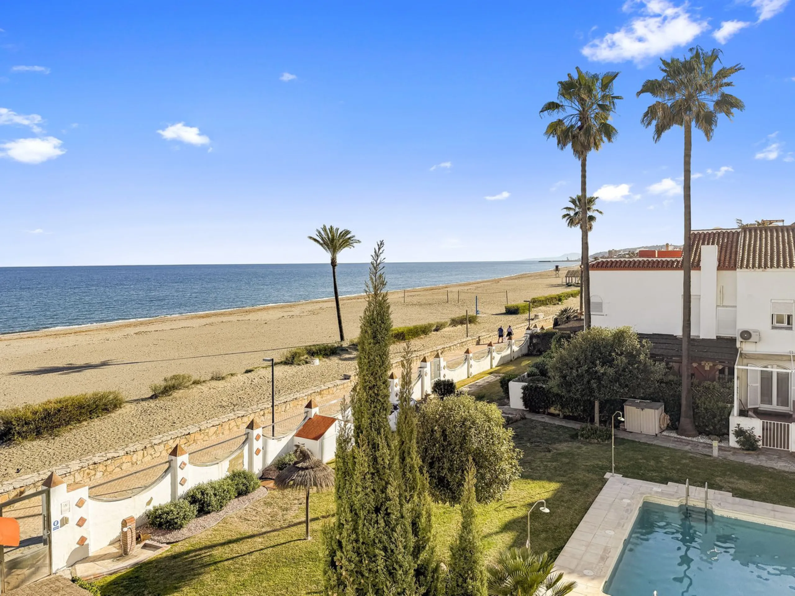 Spectacular Beachfront Townhouse in Marina de Casares