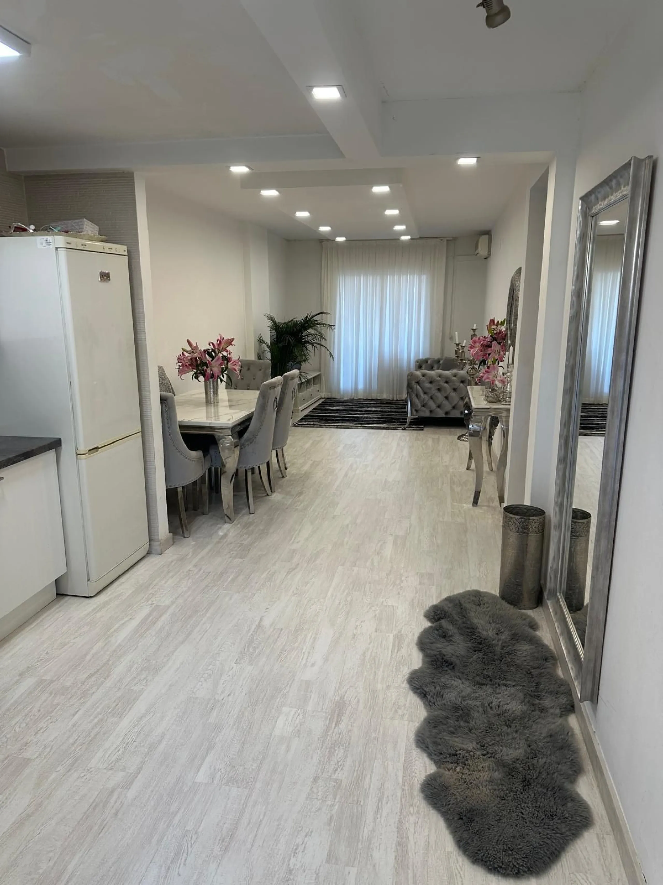 97 m²