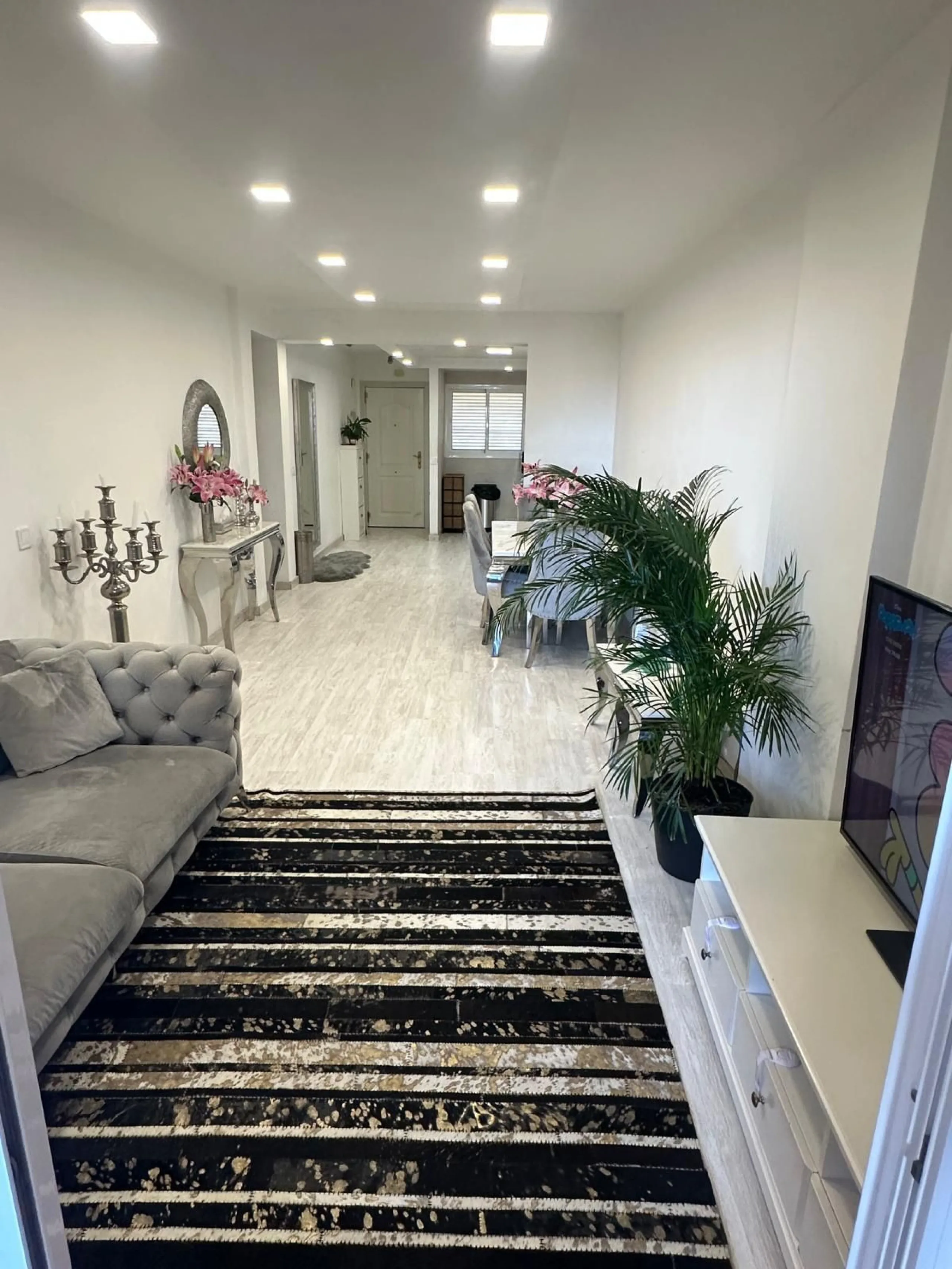 97 m²