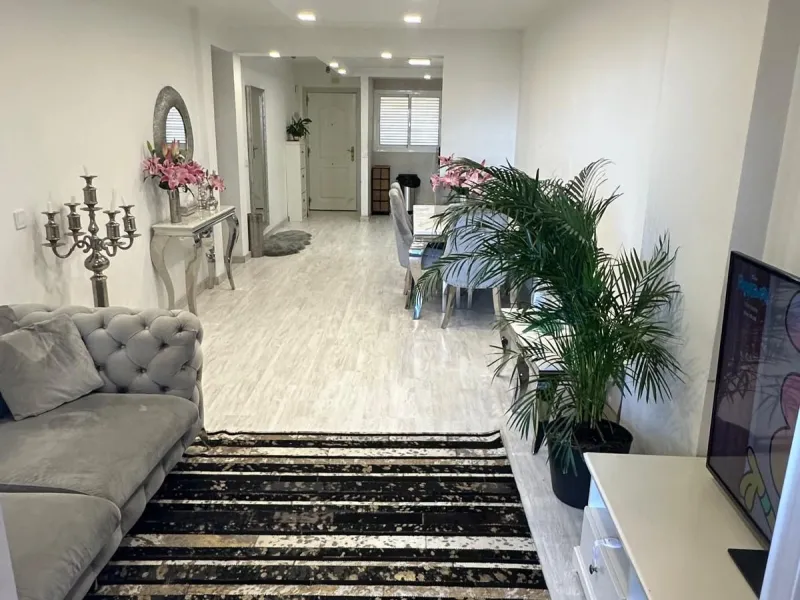 97 m²