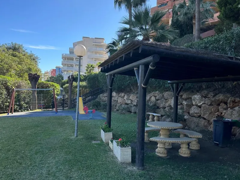 97 m²