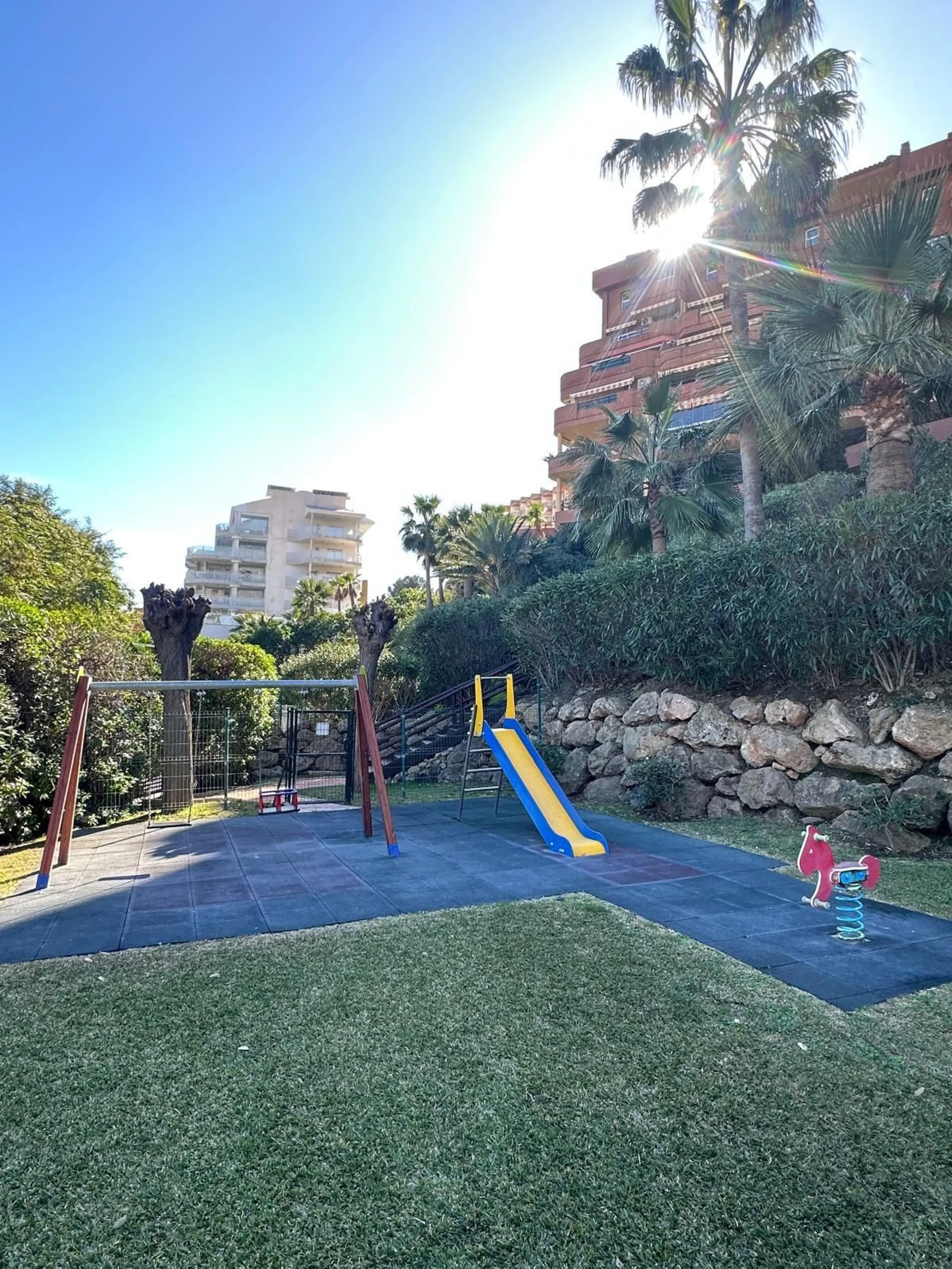 97 m²