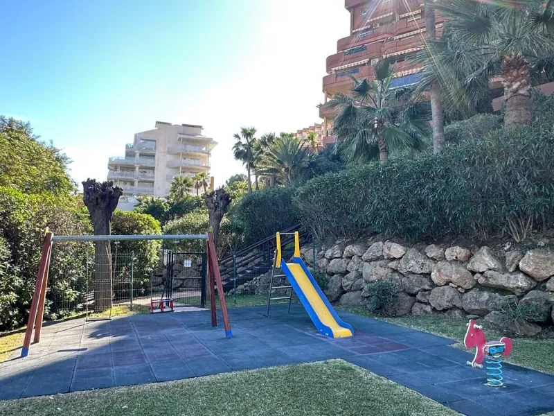 97 m²