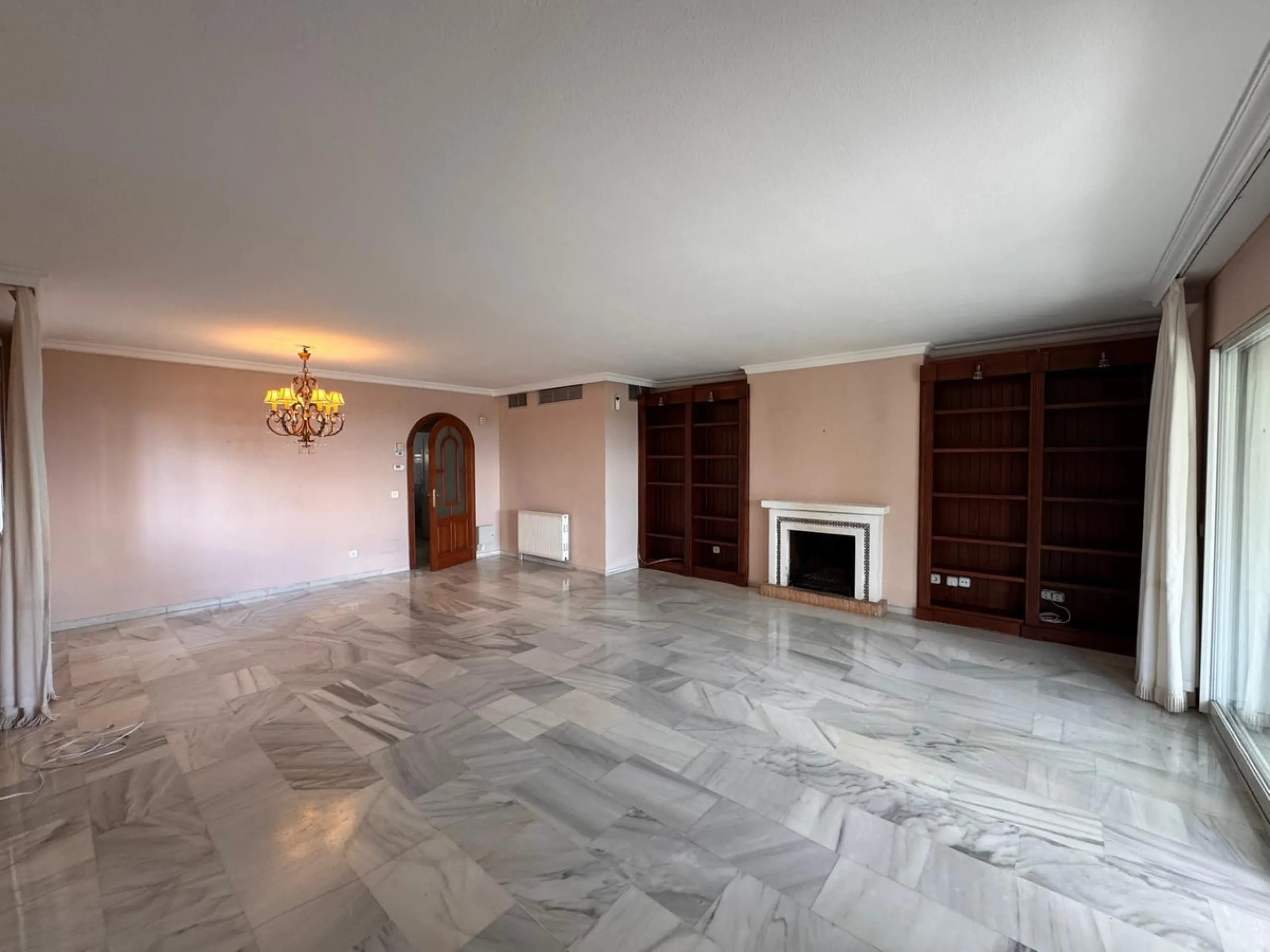 House - Semi-Detached House в продаже в Manilva, Málaga. В доме 3 спален и 2 ванных комнат. Площадь дома 191 м². Площадь участка 91 м²
