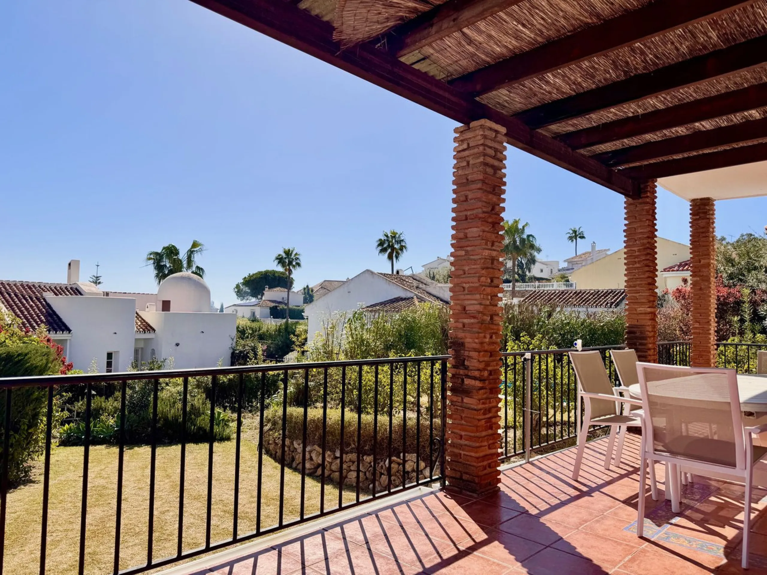 Rare Single-Level Villa with Sea Views in Prime Calahonda Location.