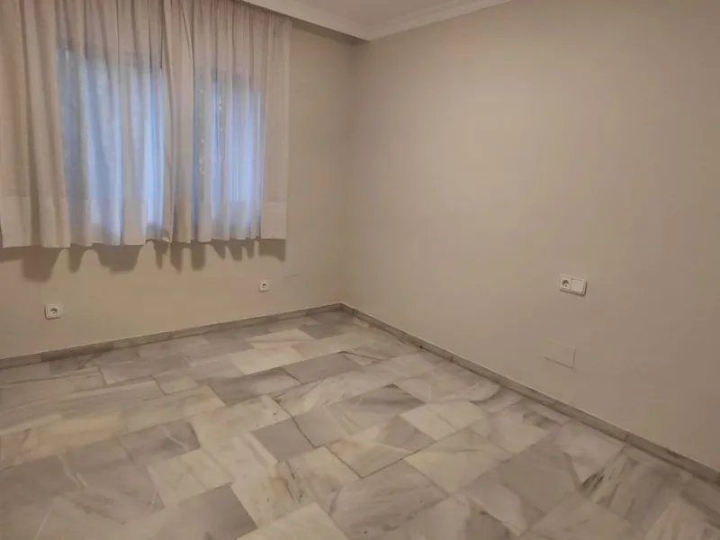House - Semi-Detached House в продаже в Manilva, Málaga. В доме 3 спален и 2 ванных комнат. Площадь дома 191 м². Площадь участка 91 м²