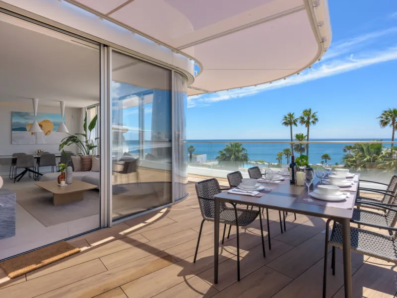 A three-bedroom penthouse located in one of Estepona's most prestigious frontline beach developments, offering uninterrupted Mediterranean views and contemporary coastal living.