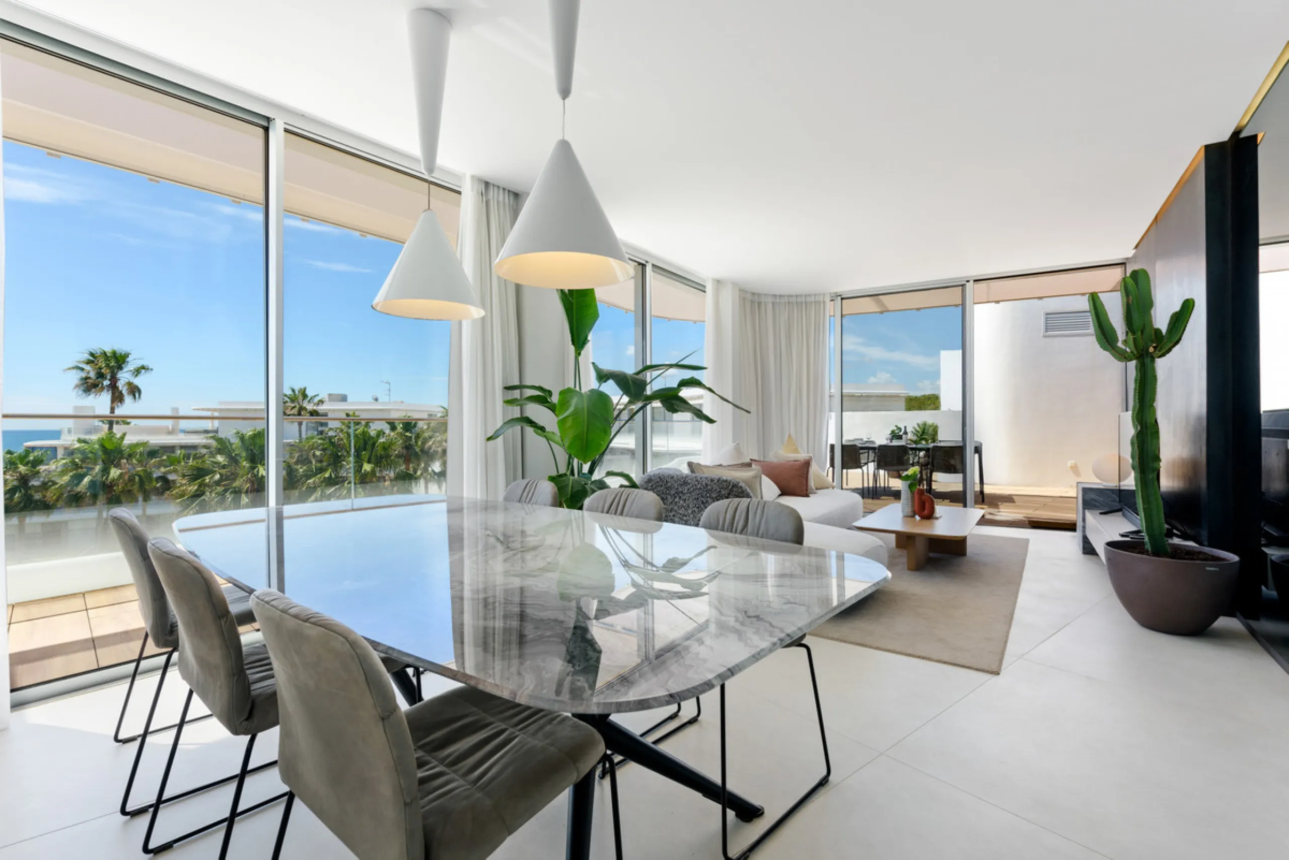 A three-bedroom penthouse located in one of Estepona's most prestigious frontline beach developments, offering uninterrupted Mediterranean views and contemporary coastal living.