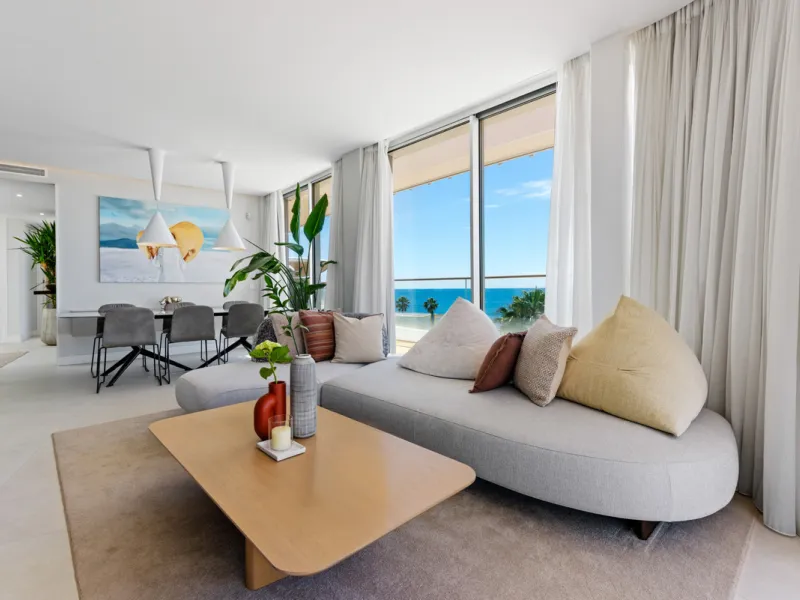 A three-bedroom penthouse located in one of Estepona's most prestigious frontline beach developments, offering uninterrupted Mediterranean views and contemporary coastal living.