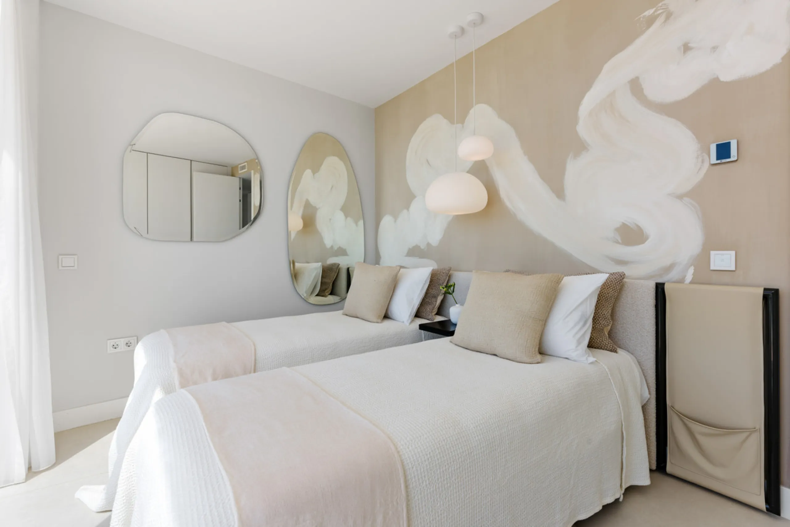 A three-bedroom penthouse located in one of Estepona's most prestigious frontline beach developments, offering uninterrupted Mediterranean views and contemporary coastal living.