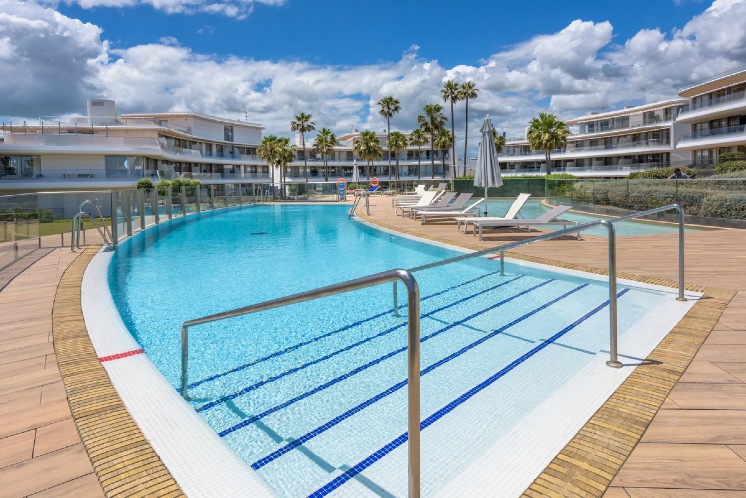 A three-bedroom penthouse located in one of Estepona's most prestigious frontline beach developments, offering uninterrupted Mediterranean views and contemporary coastal living.