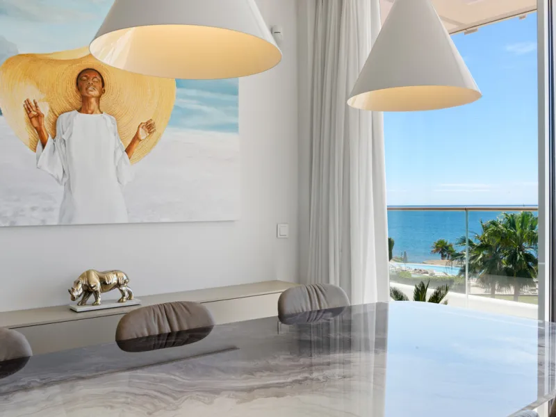 A three-bedroom penthouse located in one of Estepona's most prestigious frontline beach developments, offering uninterrupted Mediterranean views and contemporary coastal living.