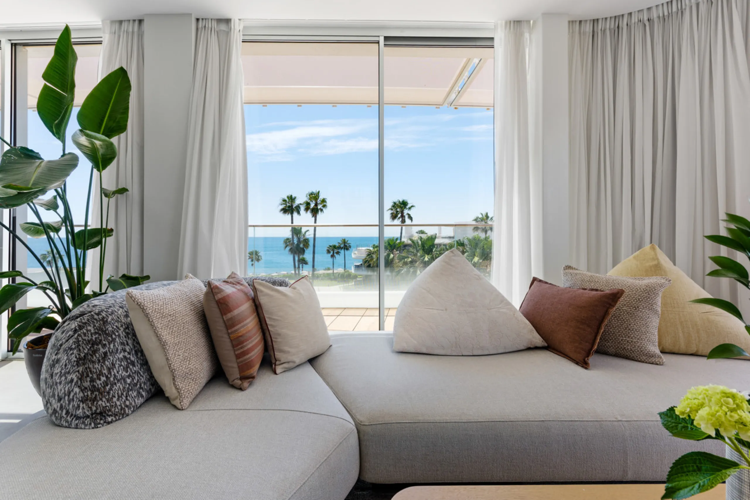A three-bedroom penthouse located in one of Estepona's most prestigious frontline beach developments, offering uninterrupted Mediterranean views and contemporary coastal living.