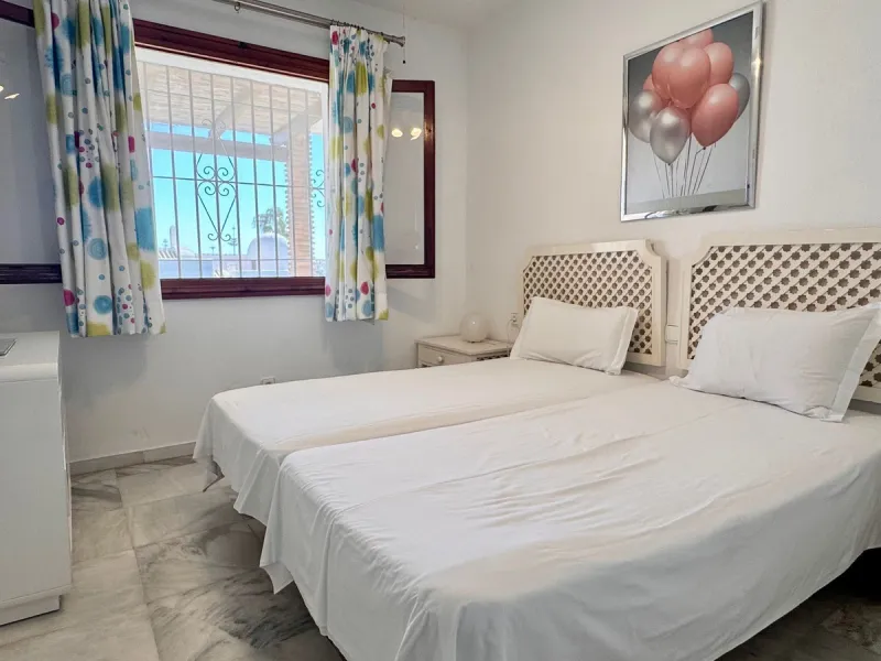 Rare Single-Level Villa with Sea Views in Prime Calahonda Location.