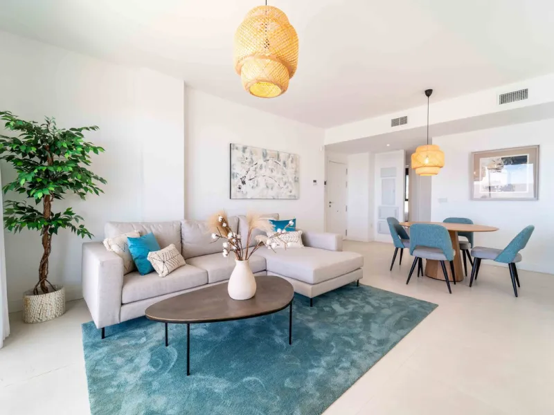 Modern three-bedroom apartment with panoramic sea views in an elevated position on the Costa del Sol.