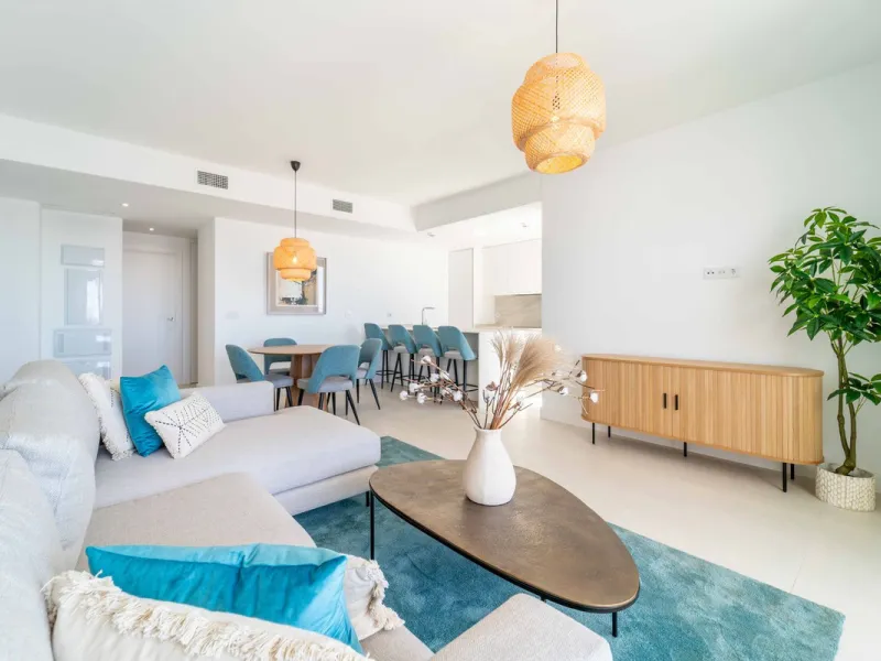 Modern three-bedroom apartment with panoramic sea views in an elevated position on the Costa del Sol.