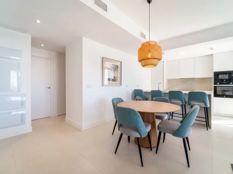 Modern three-bedroom apartment with panoramic sea views in an elevated position on the Costa del Sol.