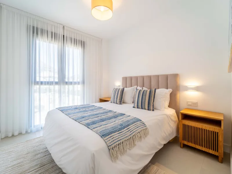 Modern three-bedroom apartment with panoramic sea views in an elevated position on the Costa del Sol.