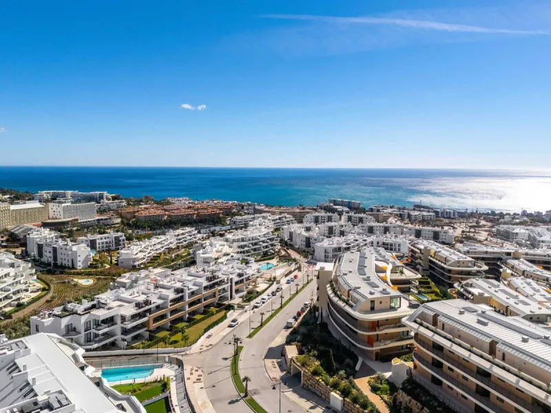 Apartment - Middle Floor Apartment в продаже в Fuengirola, Málaga. В доме 3 спален и 2 ванных комнат. Площадь дома 125 м²