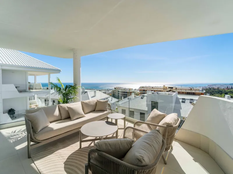 Apartment - Middle Floor Apartment в продаже в Fuengirola, Málaga. В доме 3 спален и 2 ванных комнат. Площадь дома 125 м²
