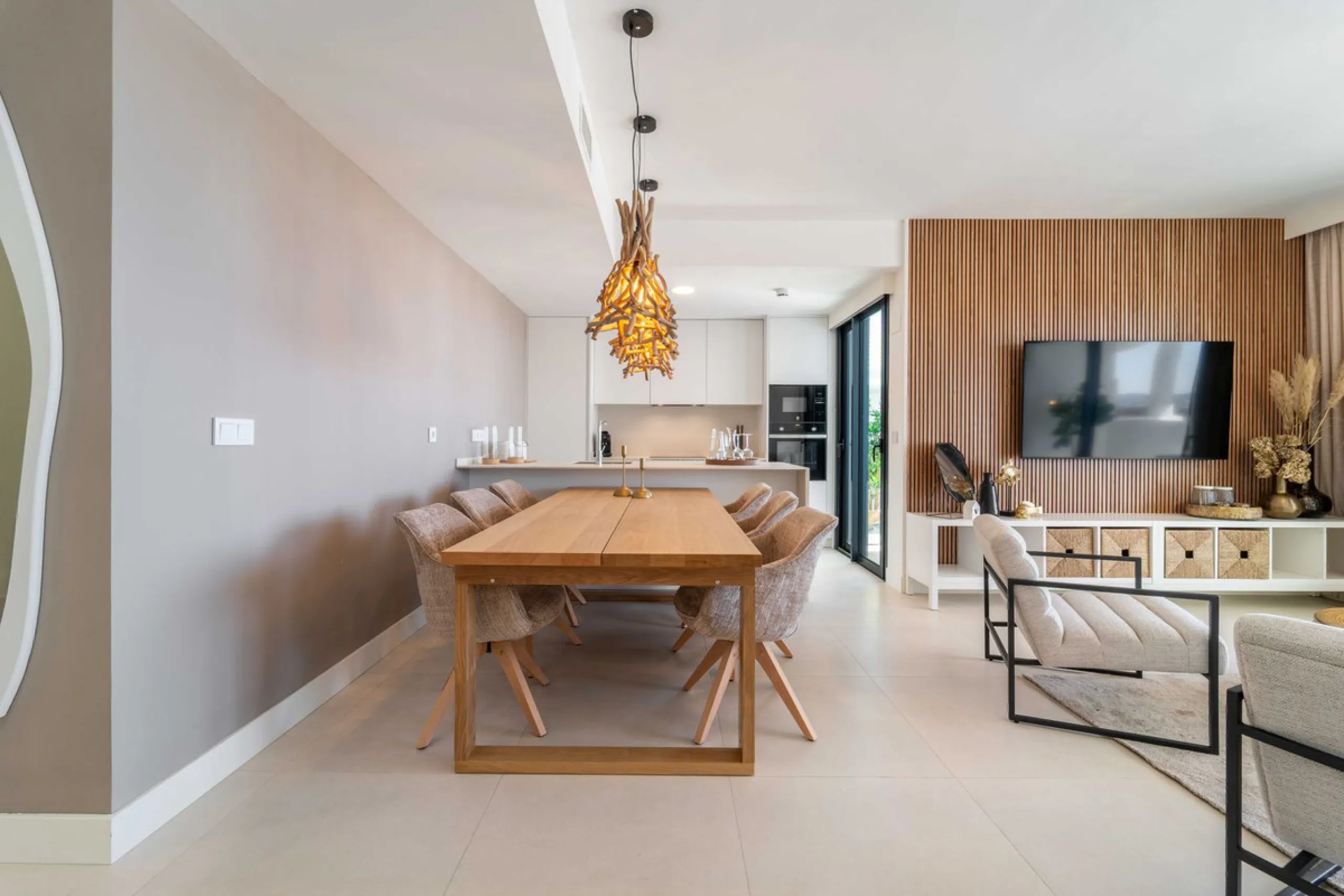 Apartment - Middle Floor Apartment в продаже в Fuengirola, Málaga. В доме 3 спален и 2 ванных комнат. Площадь дома 125 м²
