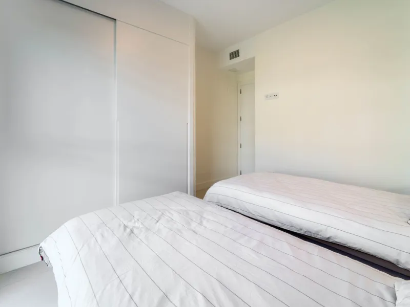 Apartment - Middle Floor Apartment в продаже в Fuengirola, Málaga. В доме 3 спален и 2 ванных комнат. Площадь дома 125 м²