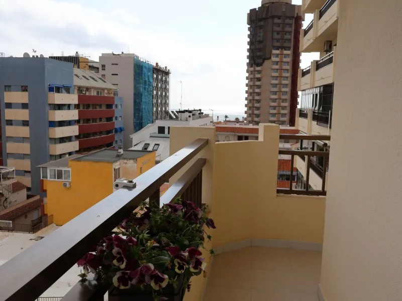 Apartment - Middle Floor Apartment в продаже в Fuengirola, Málaga. В доме 2 спален и 2 ванных комнат. Площадь дома 107 м²