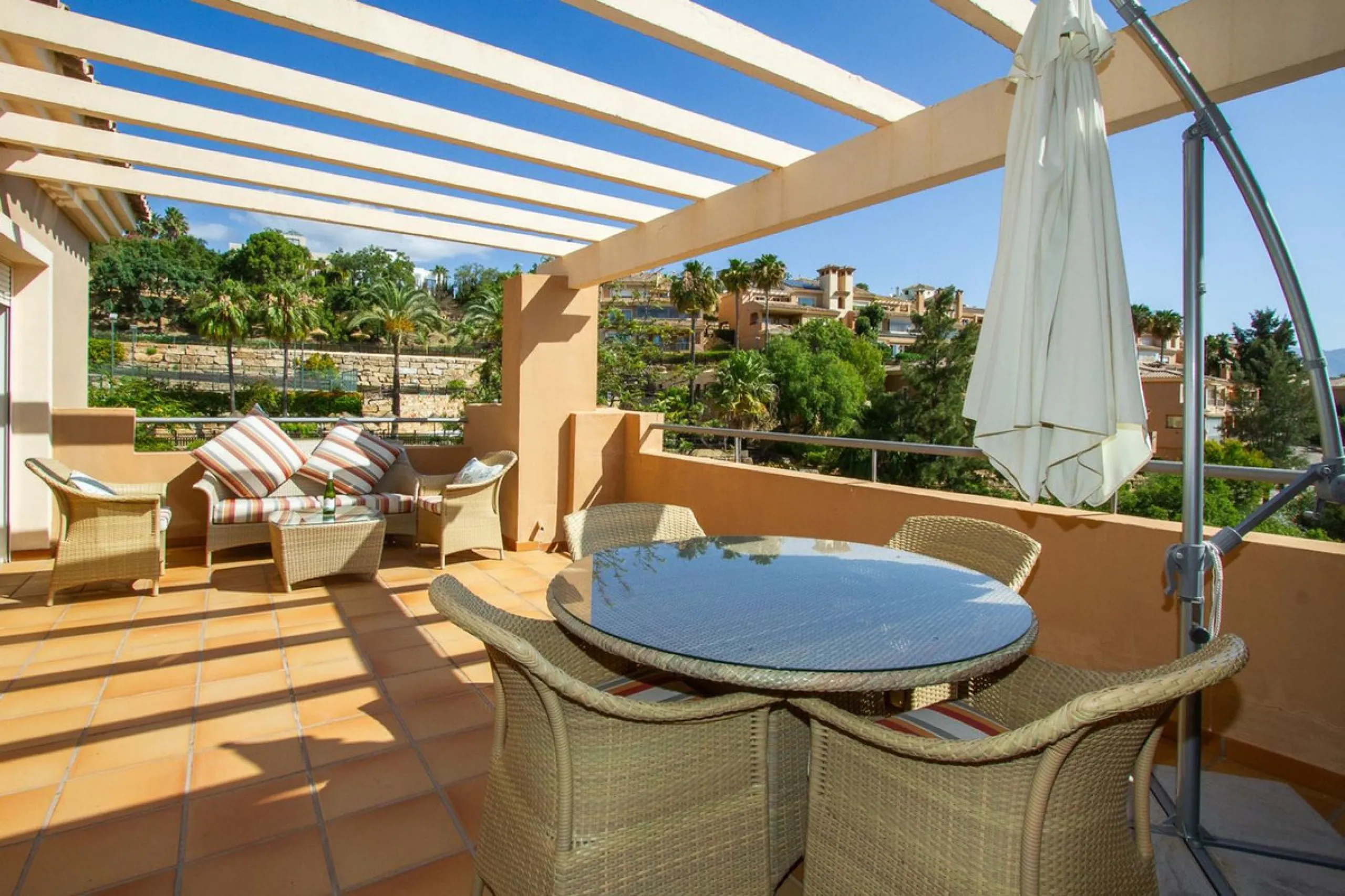 Wonderful luxury executive three bedroom south east facing penthouse with the most outstanding views to the sea.