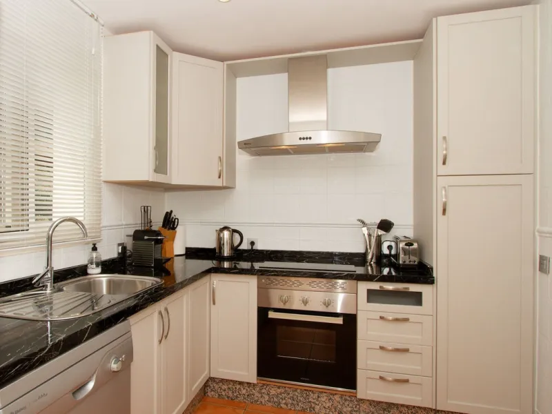 Wonderful luxury executive three bedroom south east facing penthouse with the most outstanding views to the sea.
