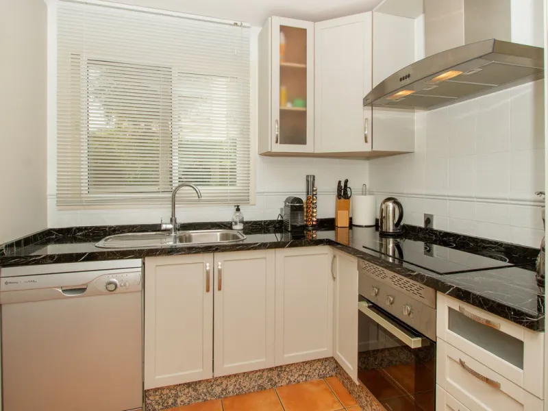 Wonderful luxury executive three bedroom south east facing penthouse with the most outstanding views to the sea.