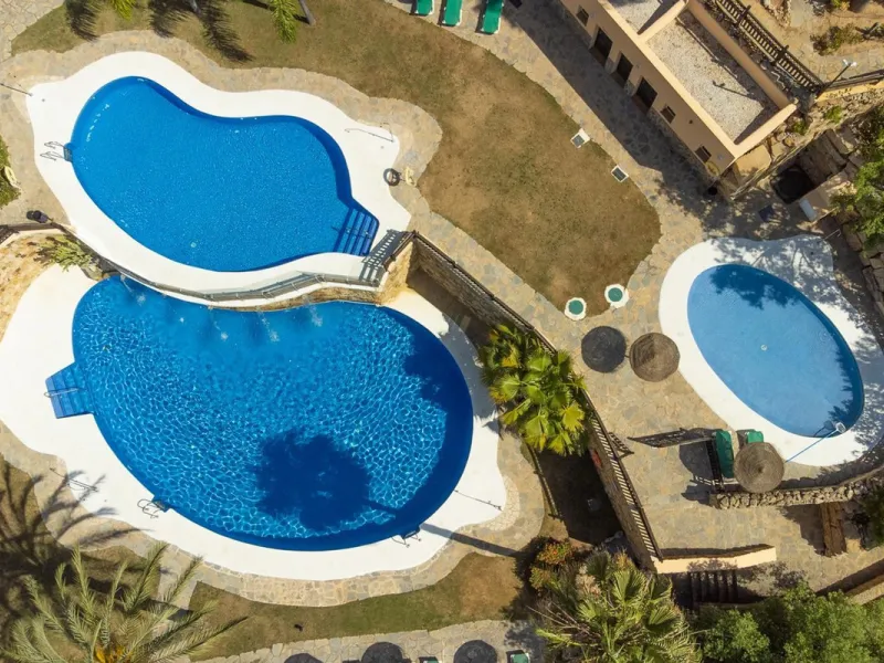 Wonderful luxury executive three bedroom south east facing penthouse with the most outstanding views to the sea.