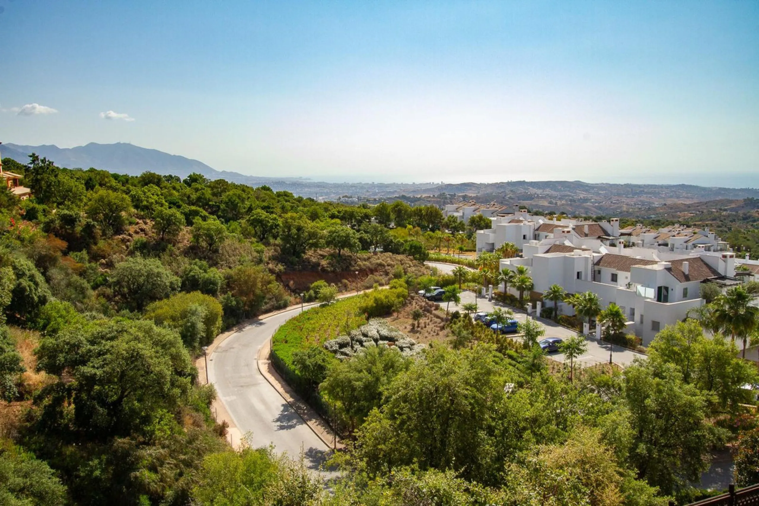 Wonderful luxury executive three bedroom south east facing penthouse with the most outstanding views to the sea.