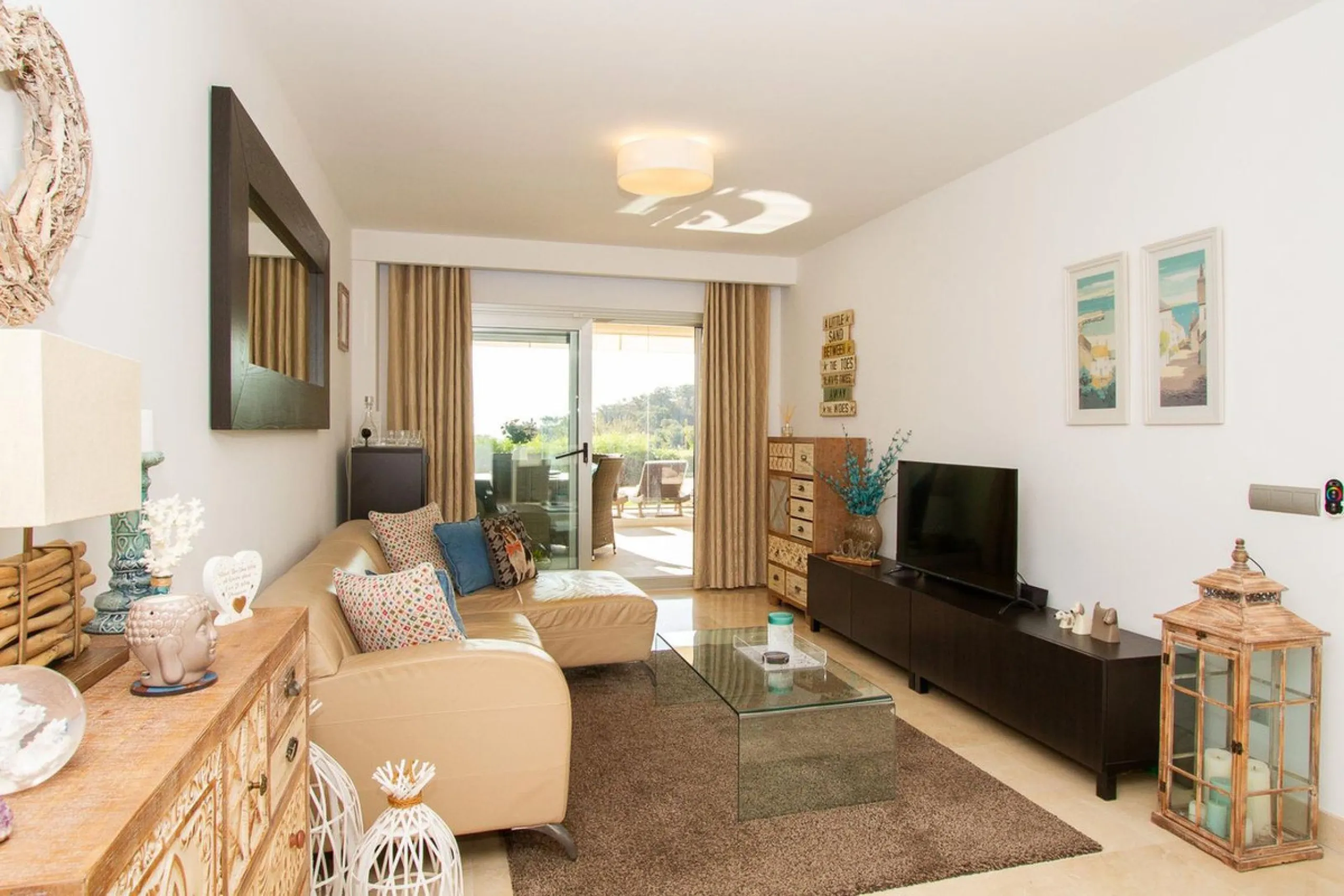Apartment - Ground Floor Apartment в продаже в Marbella, Málaga. В доме 2 спален и 2 ванных комнат. Площадь дома 95 м²
