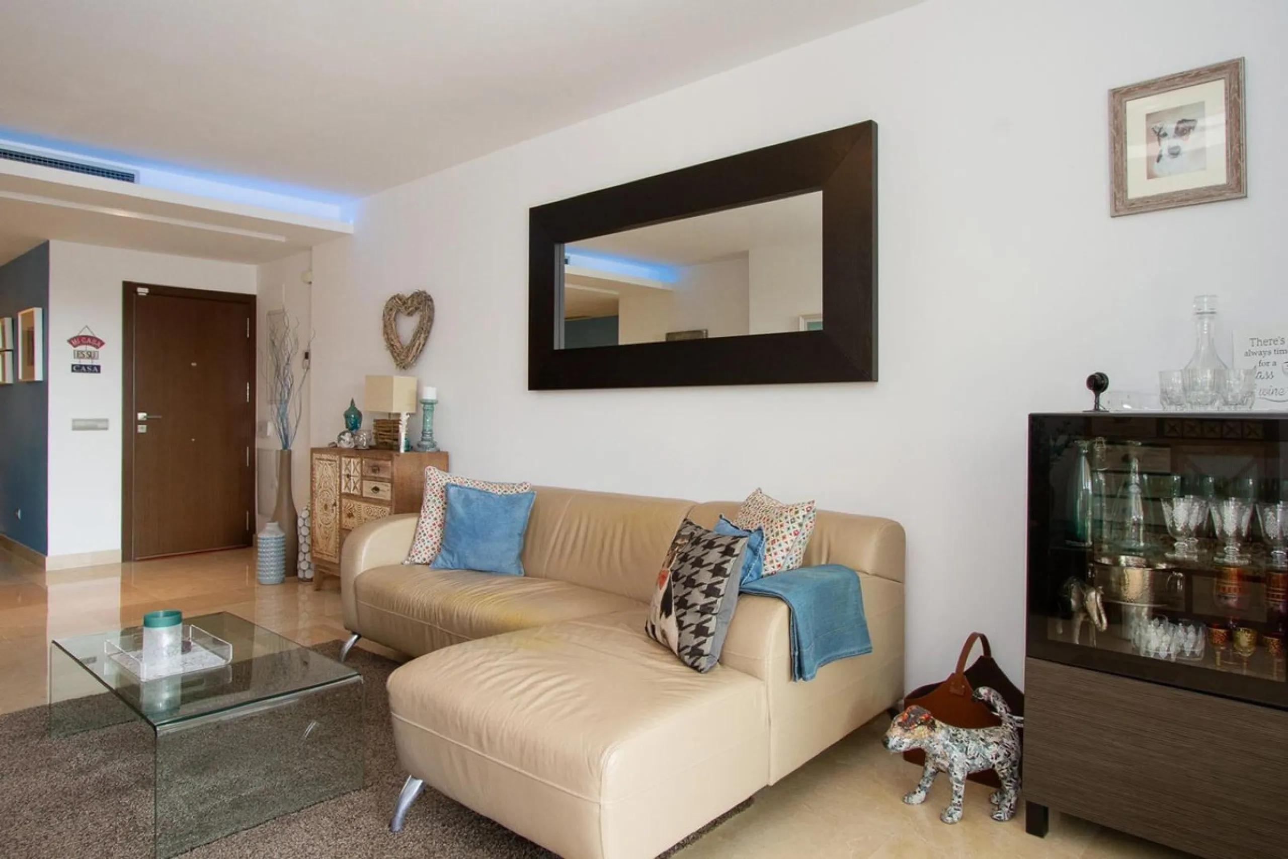 Apartment - Ground Floor Apartment в продаже в Marbella, Málaga. В доме 2 спален и 2 ванных комнат. Площадь дома 95 м²