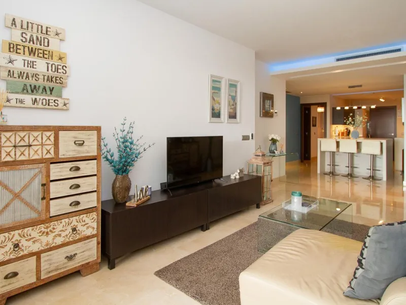 Apartment - Ground Floor Apartment в продаже в Marbella, Málaga. В доме 2 спален и 2 ванных комнат. Площадь дома 95 м²