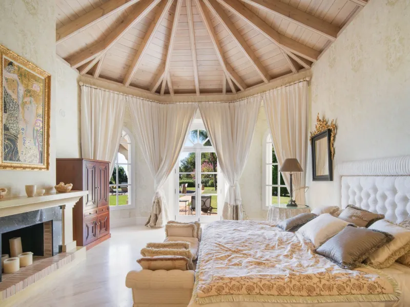 Mediterrane Villa mit Meerblick in Altos Reales, Marbella