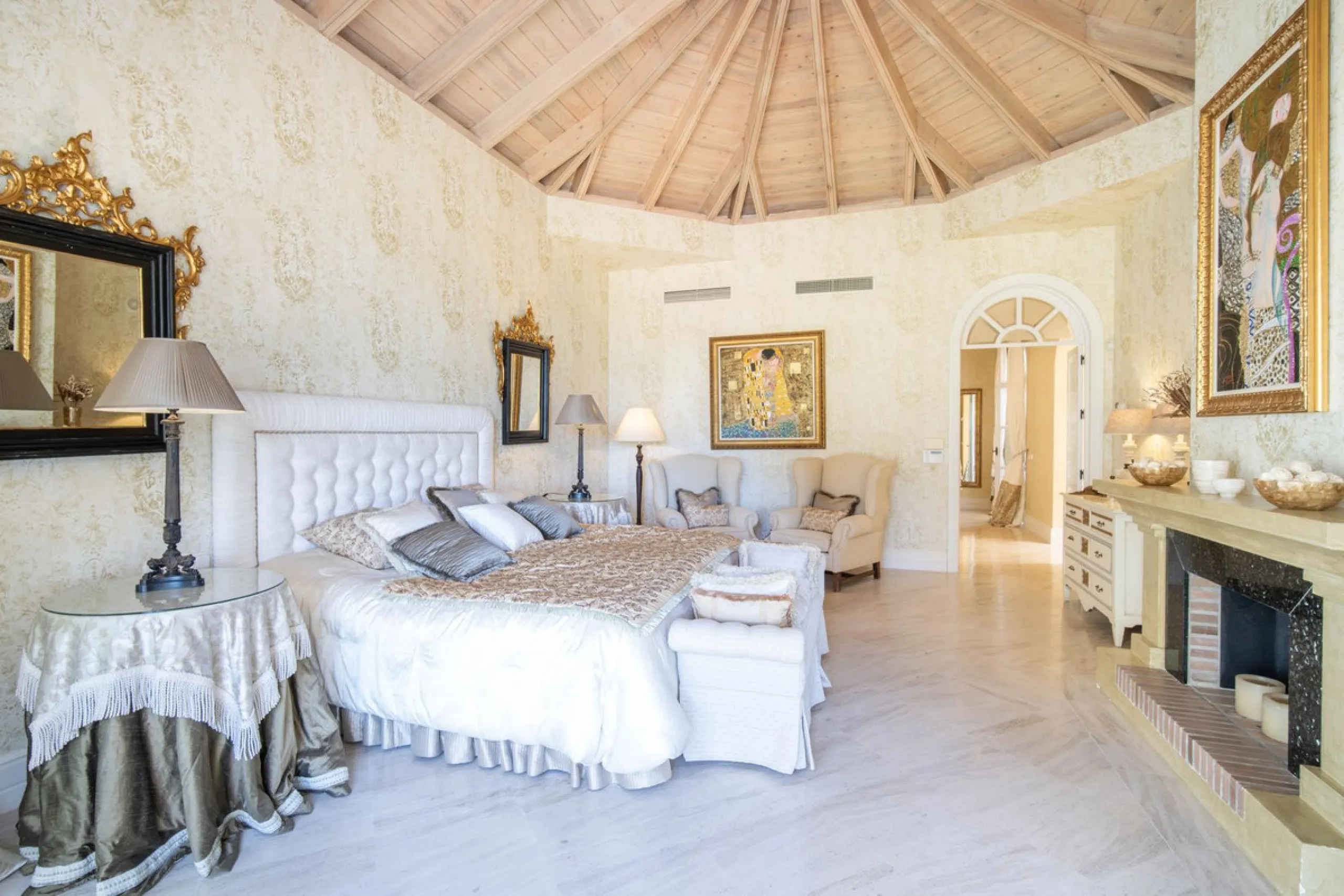 Mediterrane Villa mit Meerblick in Altos Reales, Marbella