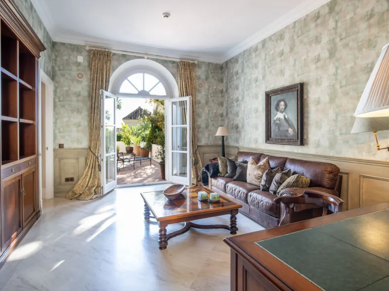 Mediterrane Villa mit Meerblick in Altos Reales, Marbella