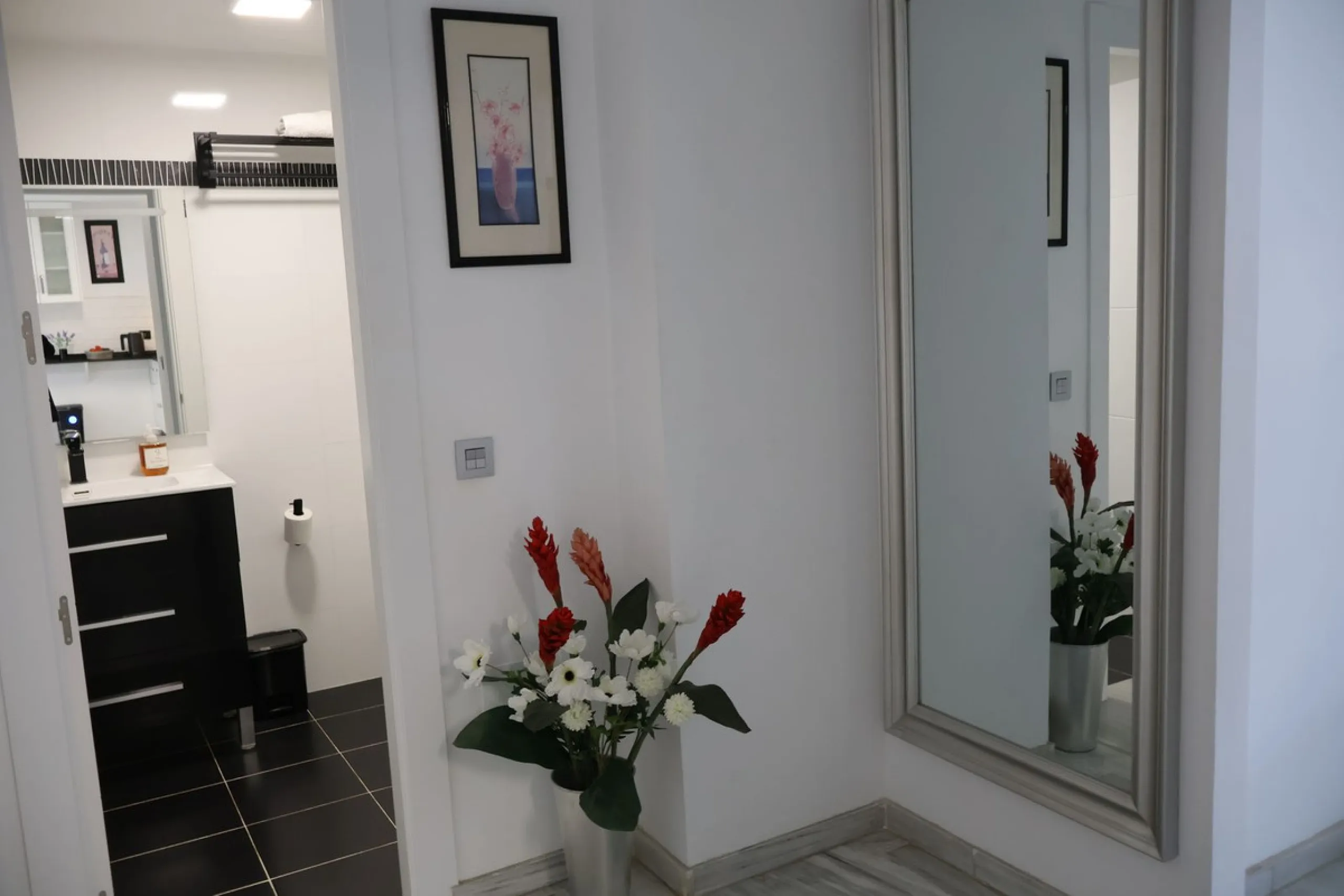 Apartment - Middle Floor Apartment в продаже в Fuengirola, Málaga. В доме 2 спален и 2 ванных комнат. Площадь дома 107 м²