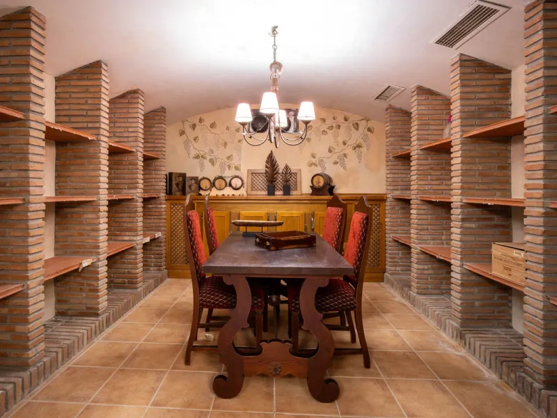 Mediterrane Villa mit Meerblick in Altos Reales, Marbella