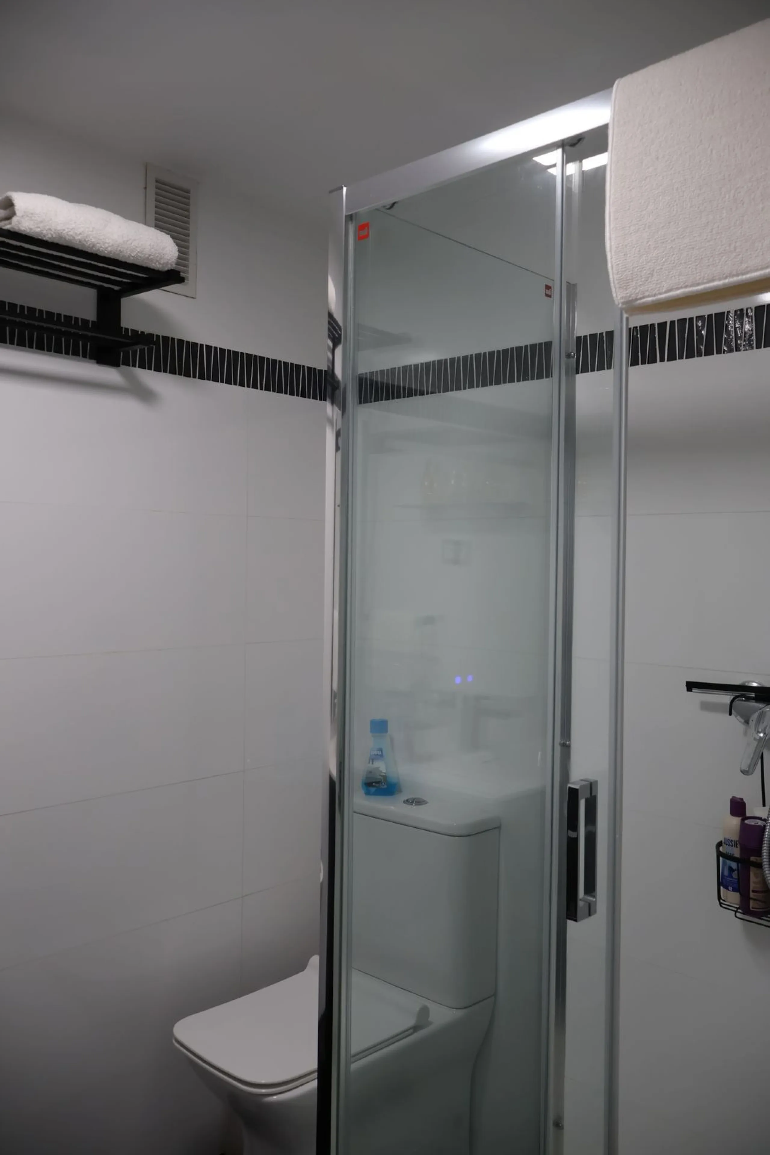 Apartment - Middle Floor Apartment в продаже в Fuengirola, Málaga. В доме 2 спален и 2 ванных комнат. Площадь дома 107 м²