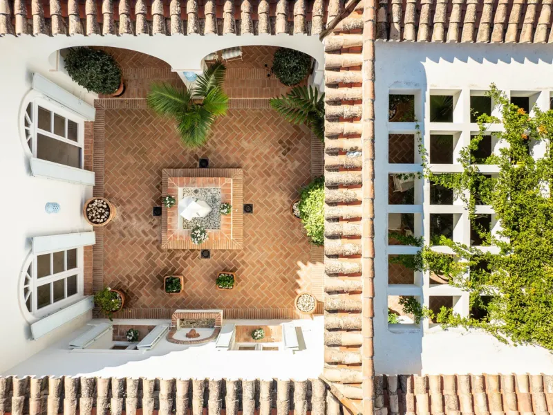 Mediterrane Villa mit Meerblick in Altos Reales, Marbella