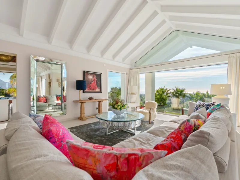 House - Detached Villa в продаже в Benahavís, Málaga. В доме 9 спален и 9 ванных комнат. Площадь дома 1177 м². Площадь участка 7881 м²
