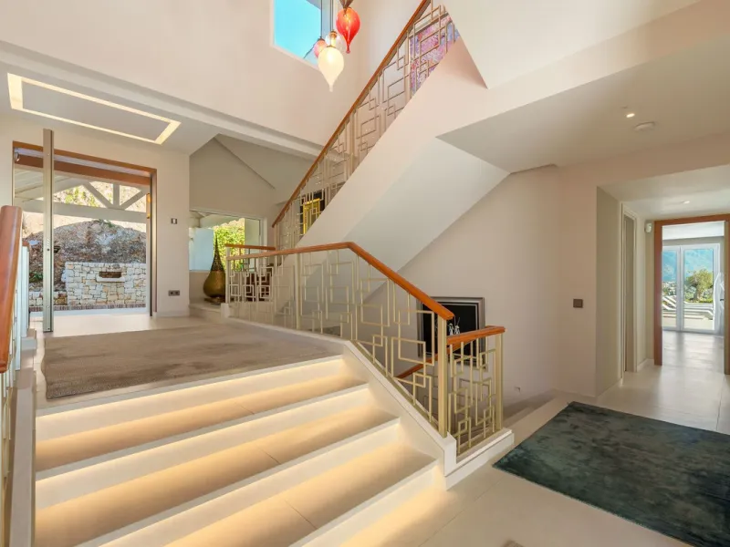 House - Detached Villa в продаже в Benahavís, Málaga. В доме 9 спален и 9 ванных комнат. Площадь дома 1177 м². Площадь участка 7881 м²