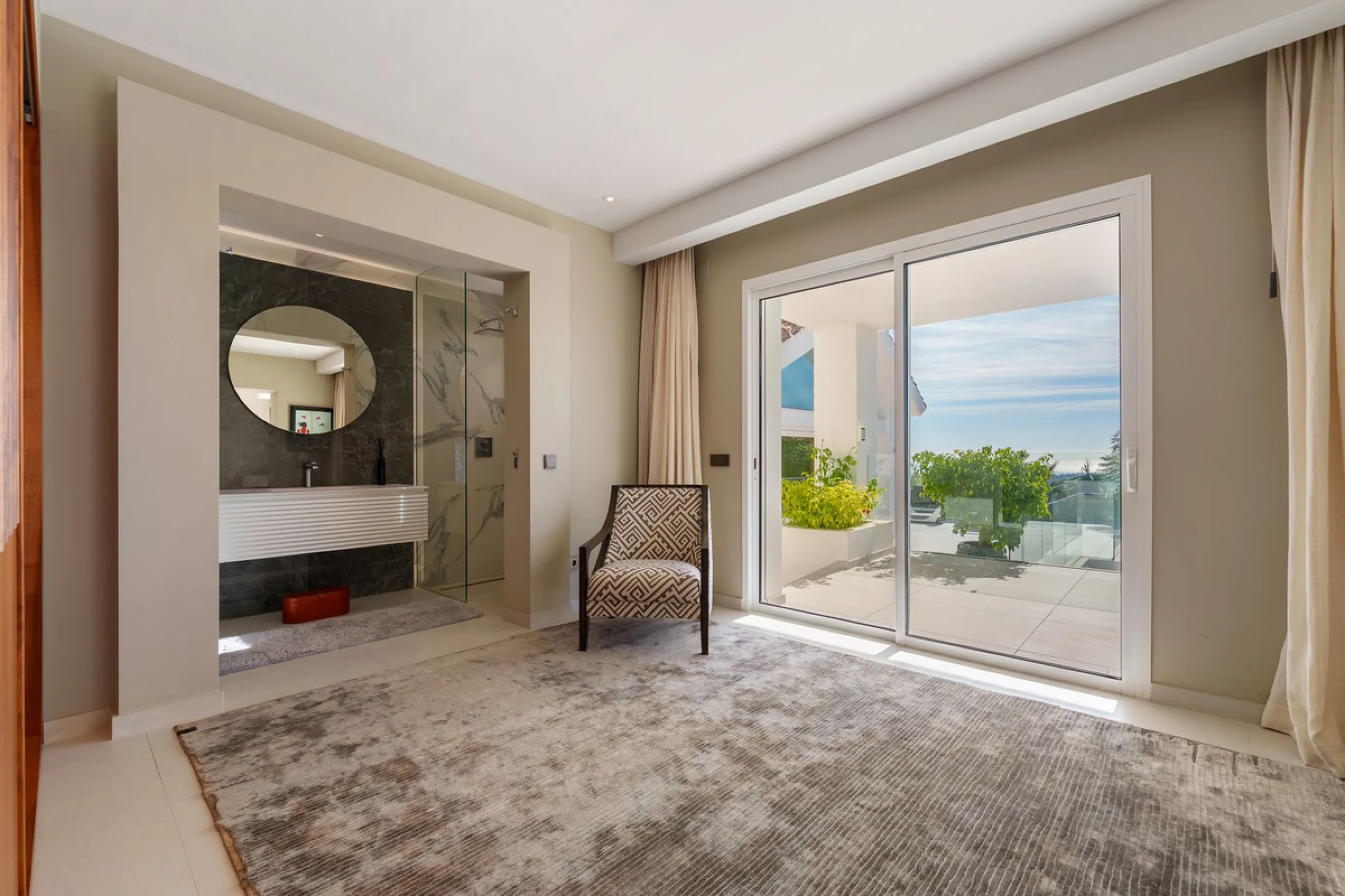 House - Detached Villa в продаже в Benahavís, Málaga. В доме 9 спален и 9 ванных комнат. Площадь дома 1177 м². Площадь участка 7881 м²
