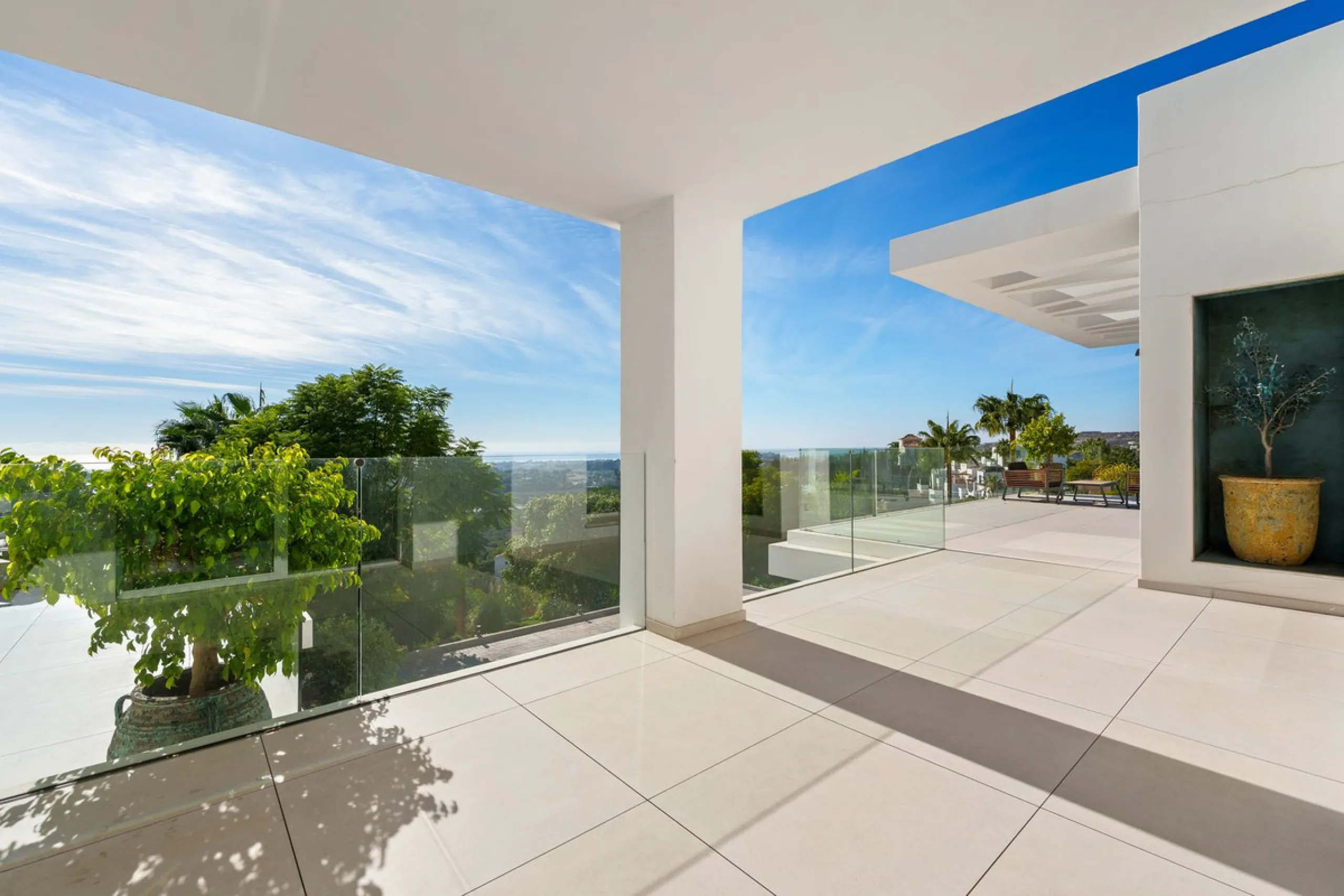 House - Detached Villa в продаже в Benahavís, Málaga. В доме 9 спален и 9 ванных комнат. Площадь дома 1177 м². Площадь участка 7881 м²
