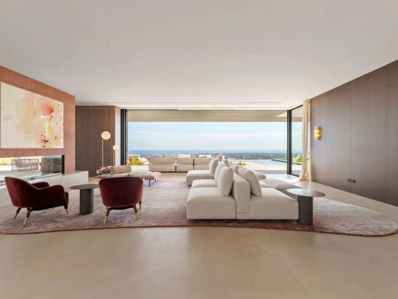 Architektenvilla mit Panoramablick in El Herrojo Alto, Benahavís