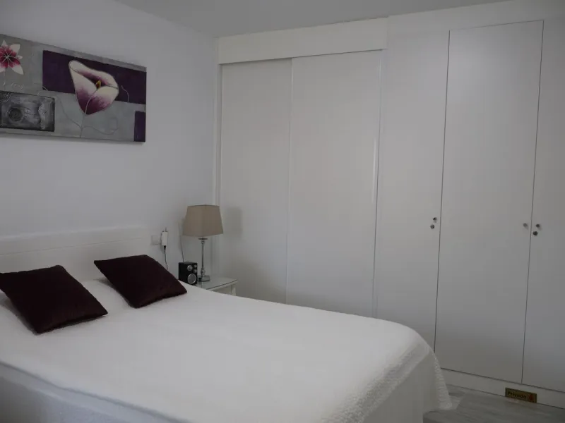 Apartment - Middle Floor Apartment в продаже в Fuengirola, Málaga. В доме 2 спален и 2 ванных комнат. Площадь дома 107 м²