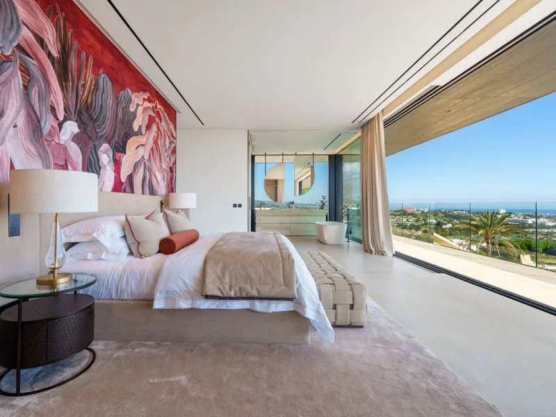 Architektenvilla mit Panoramablick in El Herrojo Alto, Benahavís