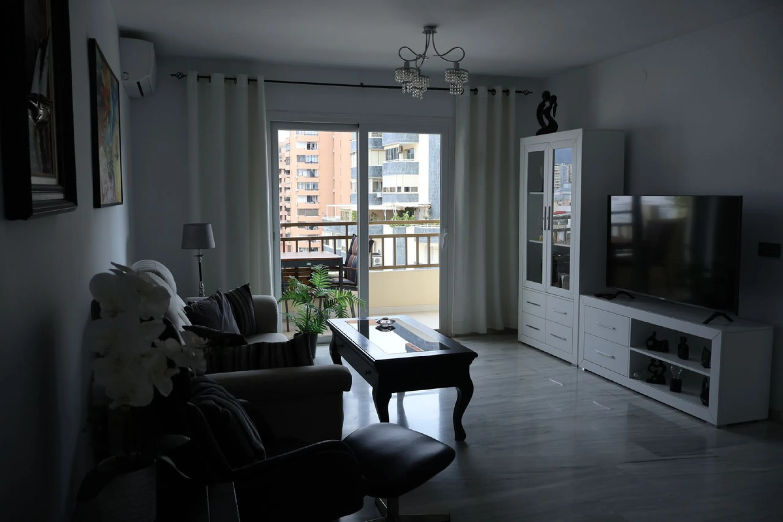 Apartment - Middle Floor Apartment в продаже в Fuengirola, Málaga. В доме 2 спален и 2 ванных комнат. Площадь дома 107 м²